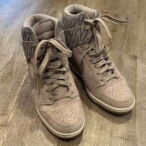 listing-status-banner